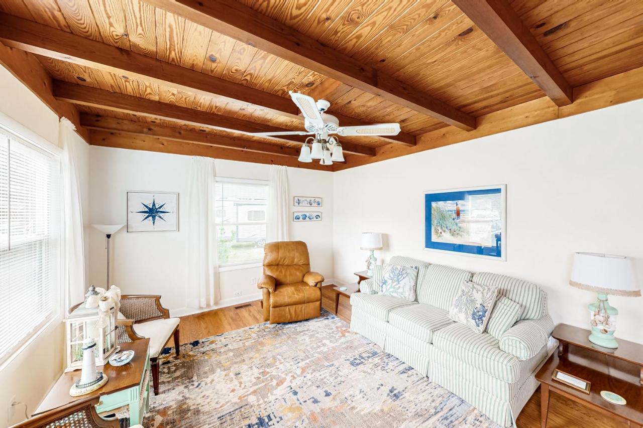 Ginny'S Coastal Cottage остров Оук Екстериор снимка